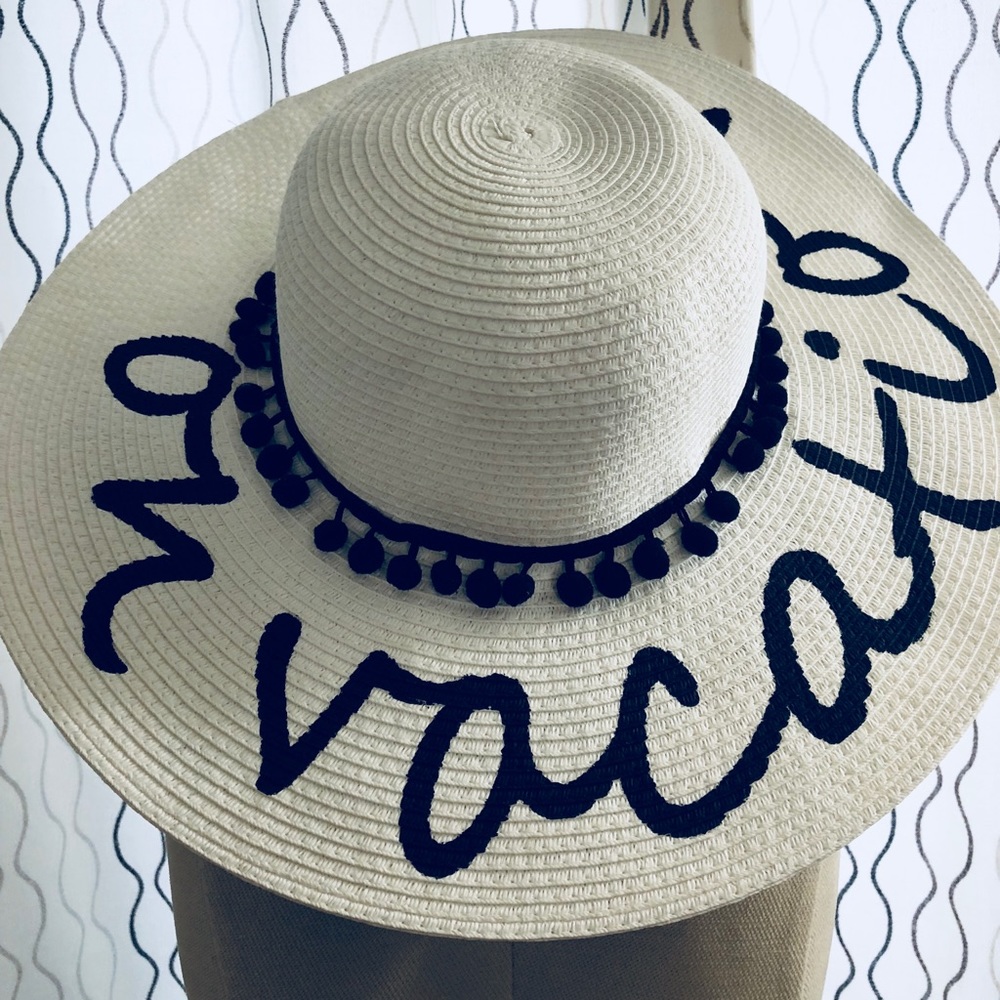 “On Vacation” Floppy Hat